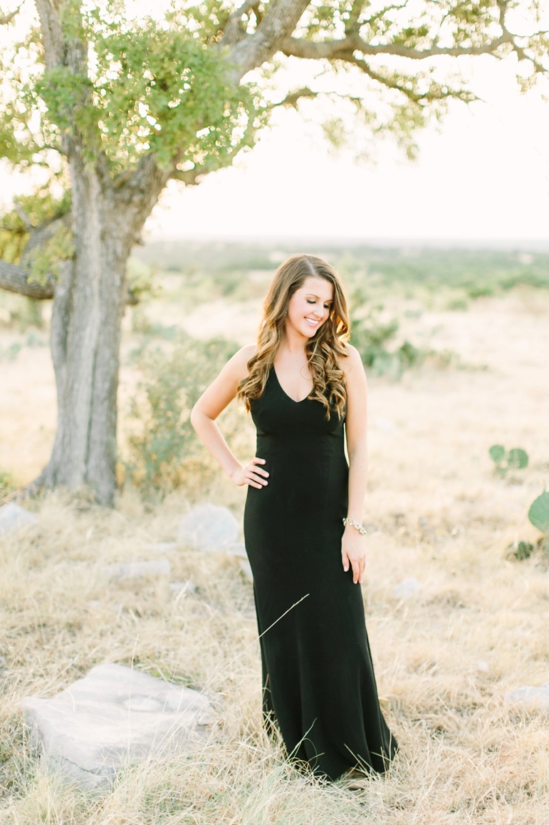 Texas Hill Country Engagement Session // Mustard Seed Photography // www.mustardseedphoto.com